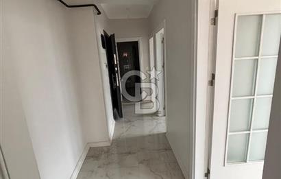 ÇAYIROVA EMEK MAHALLESİ’NDE MUTLUKENT’İN DİBİNDE, CADDE ÜZERİ DENİZ MANZARALI 2+1