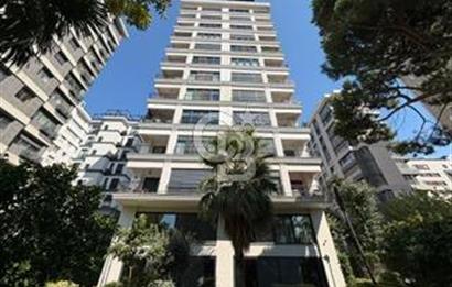 Suadiye Mücahit Sokakta 160 m² 4+1 Geniş ve Ferah Daire