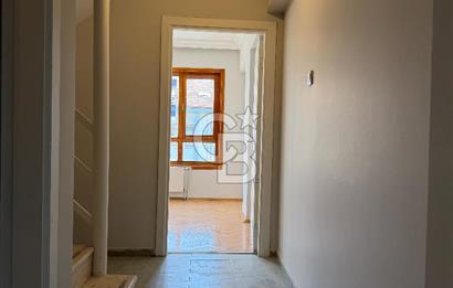 AYDINLIKEVLER ÇAĞDAŞ SOKAK ARA KATTA 3+1 SATILIK FIRSAT DAIRE