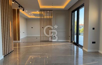 GÖLBAŞI KARŞIYAKADA İSKANLI MÜSTAKİL 6+2 SATILIK LÜKS VİLLA