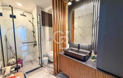 GAZİEMİR OM LIFE SİTESİ'NDE ÖZEL DONANIMLI 3+1 SATILIK DAİRE