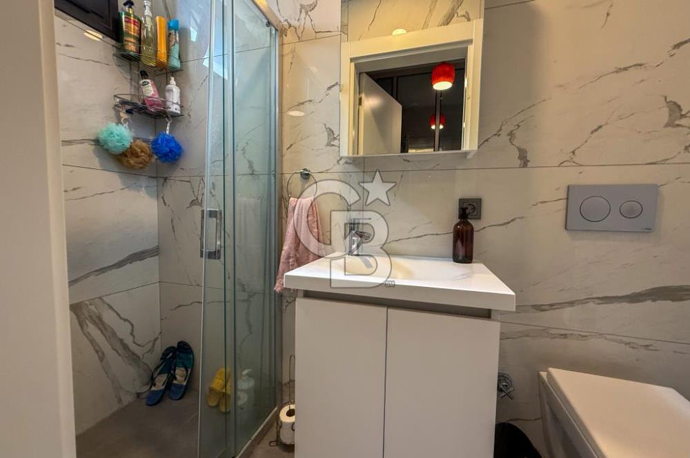 GAZİEMİR OM LIFE SİTESİ'NDE ÖZEL DONANIMLI 3+1 SATILIK DAİRE
