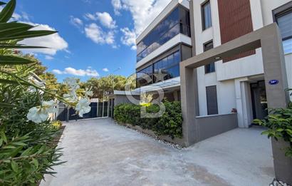 GAZİEMİR OM LIFE SİTESİ'NDE ÖZEL DONANIMLI 3+1 SATILIK DAİRE