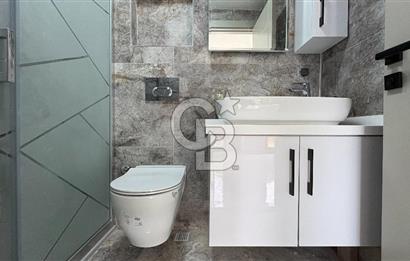 Yenifoça'da Satılık Deniz Manzaralı Tam Müstakil 3+2 Villa