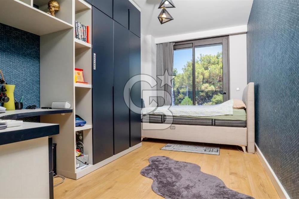GAZİEMİR OM LIFE SİTESİ'NDE ÖZEL DONANIMLI 3+1 SATILIK DAİRE
