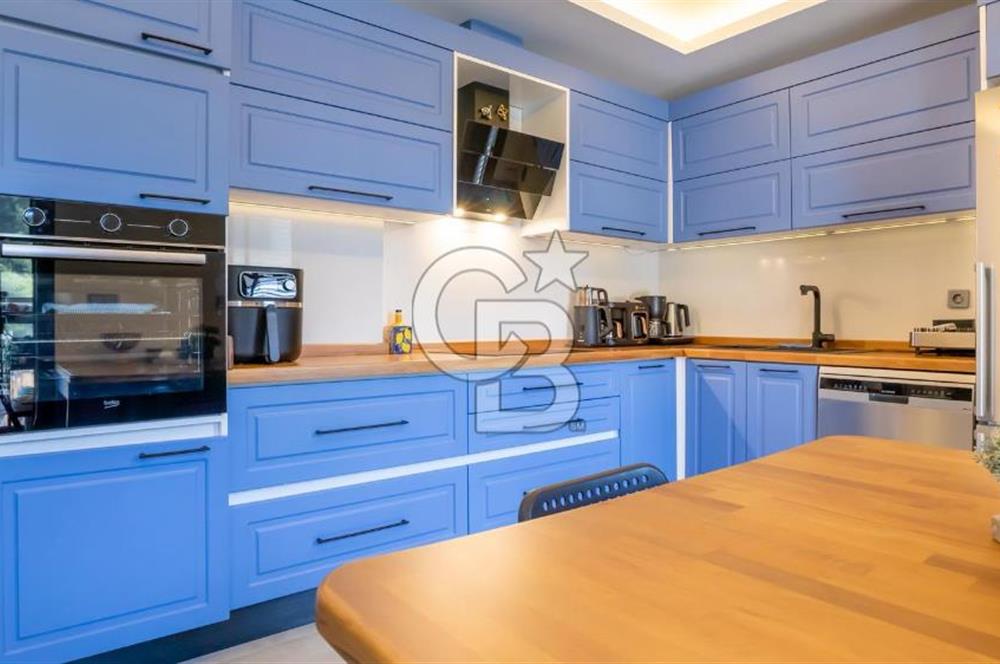 GAZİEMİR OM LIFE SİTESİ'NDE ÖZEL DONANIMLI 3+1 SATILIK DAİRE
