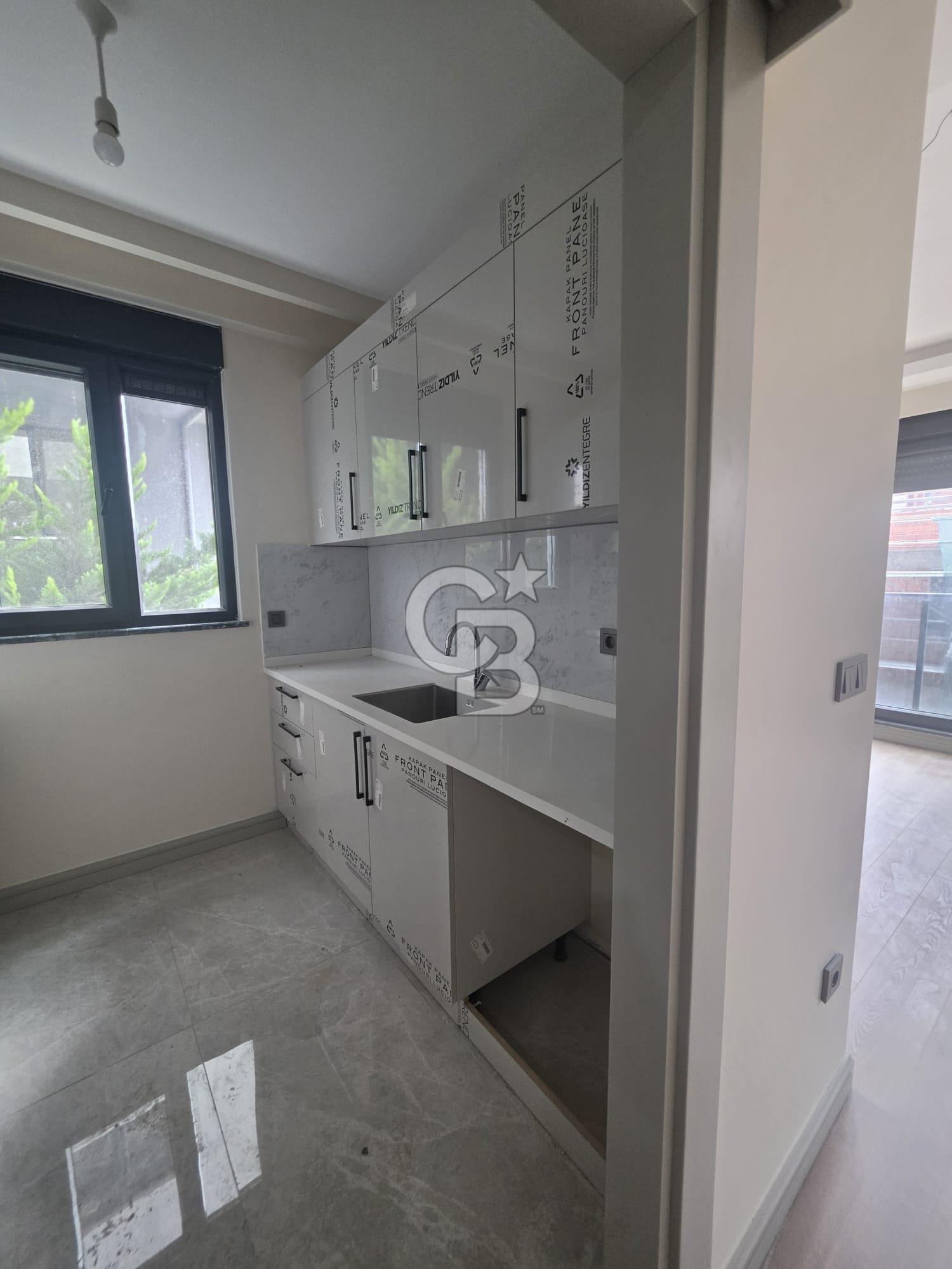 ÜSKÜDAR BURHANİYEDE SIFIR BİNADA, MODERN VE KONFORLU 2+1 DAİRE!