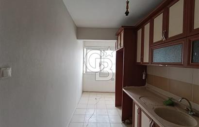 İSTİKLAL CADDESİ'NDE ATATÜRK İLKOKULU KARŞISI KİRALIK 2+1 DAİRE