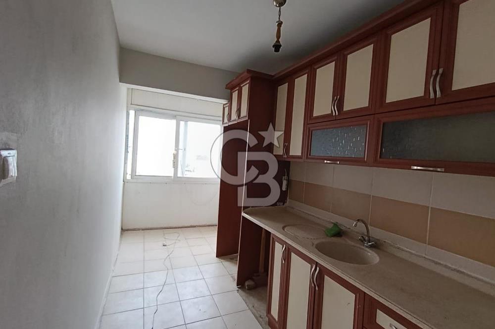 İSTİKLAL CADDESİ'NDE ATATÜRK İLKOKULU KARŞISI KİRALIK 2+1 DAİRE