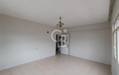 İSTİKLAL CADDESİ'NDE ATATÜRK İLKOKULU KARŞISI KİRALIK 2+1 DAİRE