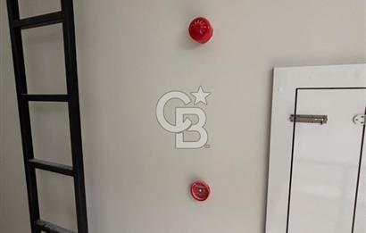 ÇAYIROVA EMEK MAHALLESİ’NDE MUTLUKENT’İN DİBİNDE, CADDE ÜZERİ DENİZ MANZARALI 2+1