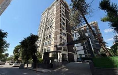 Suadiye Mücahit Sokakta 160 m² 4+1 Geniş ve Ferah Daire