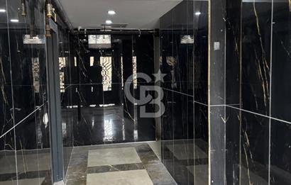 ÇAYIROVA EMEK MAHALLESİ’NDE MUTLUKENT’İN DİBİNDE, CADDE ÜZERİ DENİZ MANZARALI 2+1
