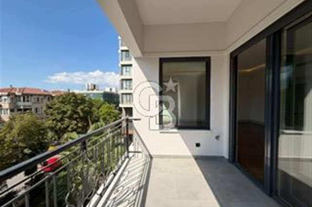 Suadiye Mücahit Sokakta 160 m² 4+1 Geniş ve Ferah Daire
