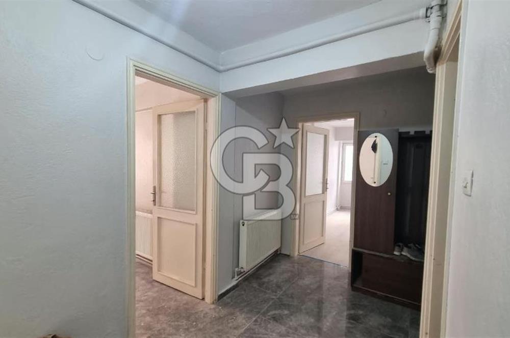 Bayraklı Merkez Tadilatlı Kiralık 2+1 Geniş Daire