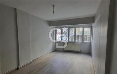 Bayraklı Merkez Tadilatlı Kiralık 2+1 Geniş Daire