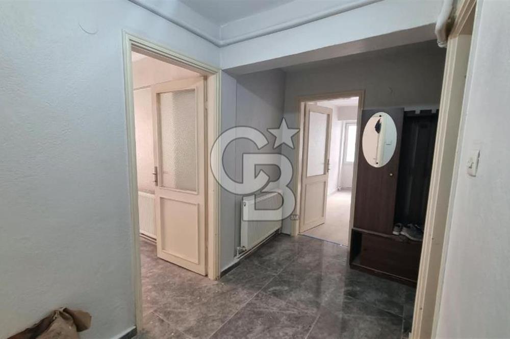Bayraklı Merkez Tadilatlı Kiralık 2+1 Geniş Daire