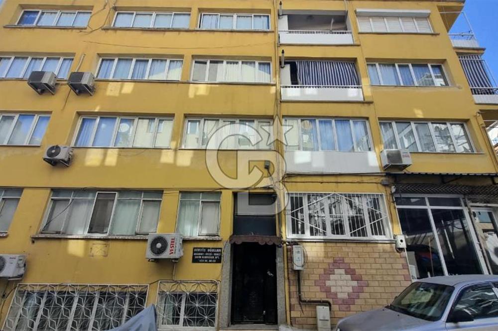 Bayraklı Merkez Tadilatlı Kiralık 2+1 Geniş Daire