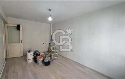 Bayraklı Merkez Tadilatlı Kiralık 2+1 Geniş Daire