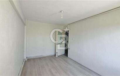 Bayraklı Merkez Tadilatlı Kiralık 2+1 Geniş Daire