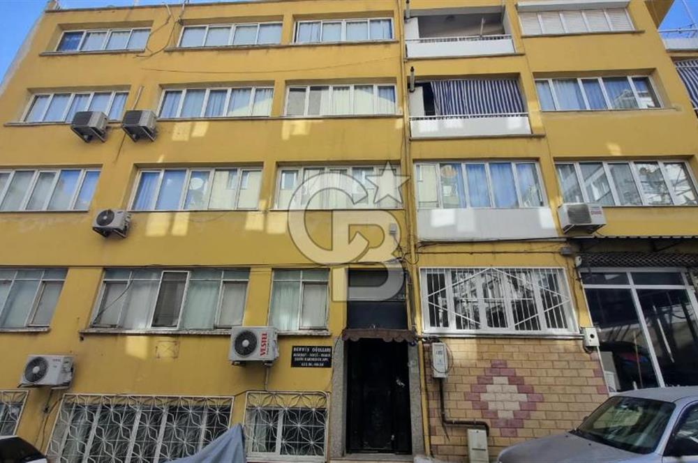 Bayraklı Merkez Tadilatlı Kiralık 2+1 Geniş Daire