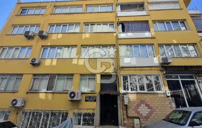Bayraklı Merkez Tadilatlı Kiralık 2+1 Geniş Daire