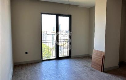 Batı Ataşehir Otto Barbaros’ta Satılık 1+1 Daire