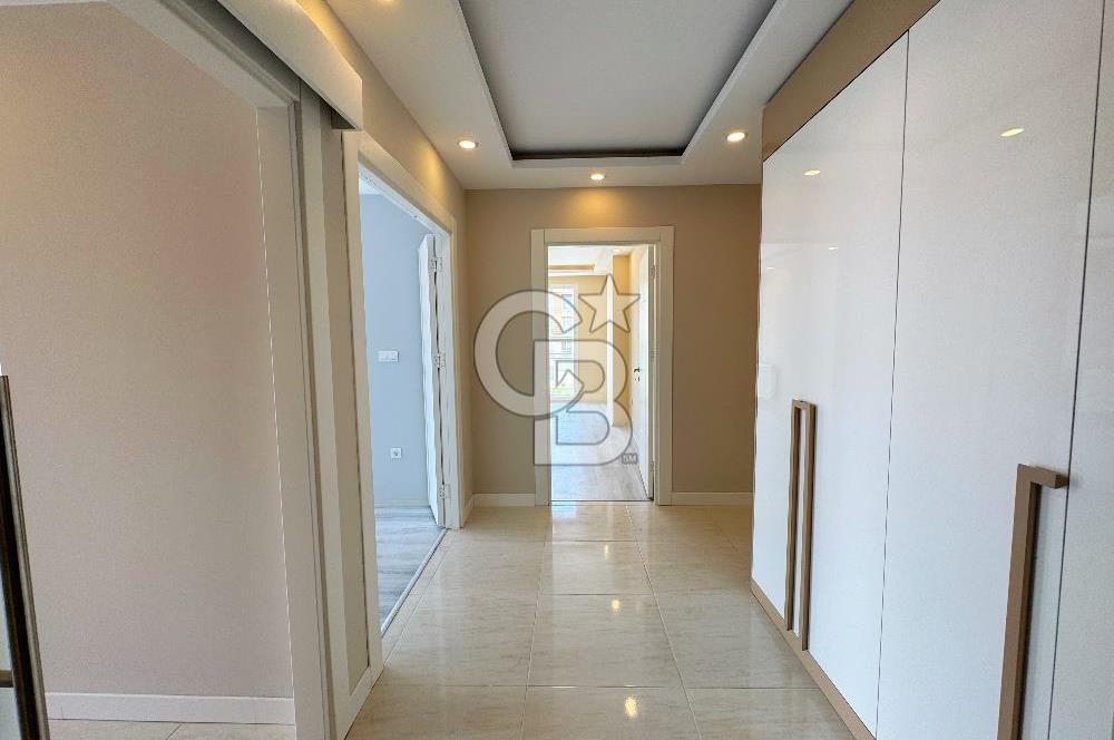 BEYLİKDÜZÜ ŞEHRİ BEYAZ SİTESİNDE 8+2 SATILIK SIFIR DAİRE 