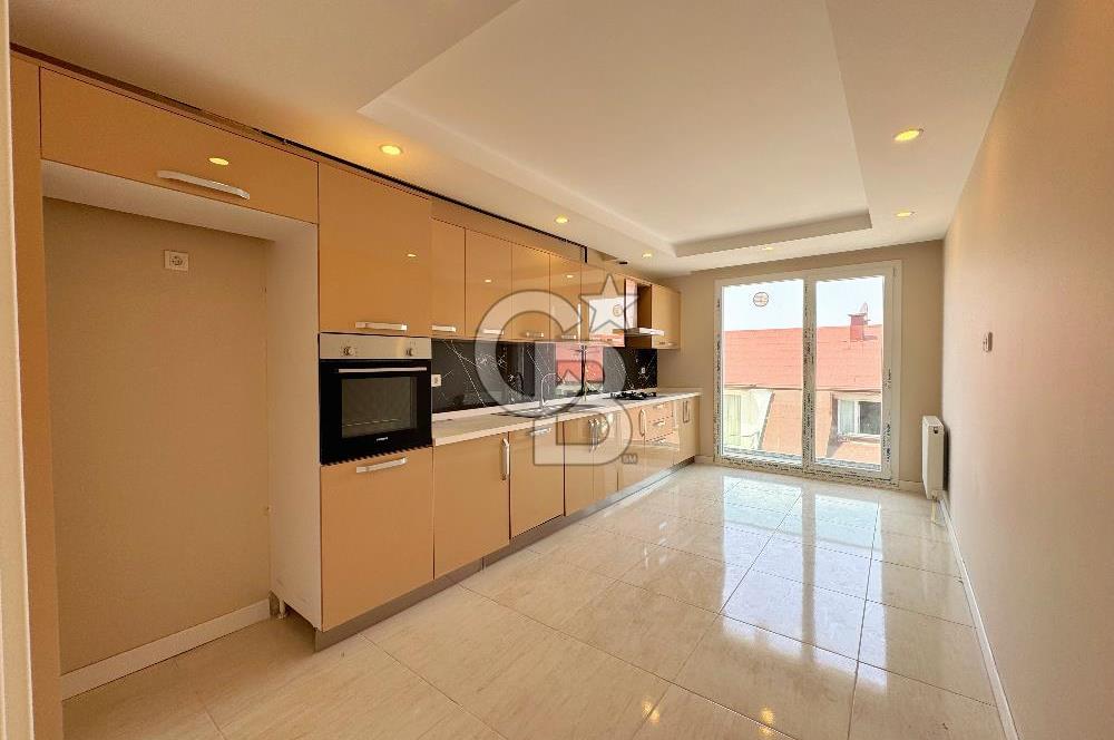 BEYLİKDÜZÜ ŞEHRİ BEYAZ SİTESİNDE 8+2 SATILIK SIFIR DAİRE 