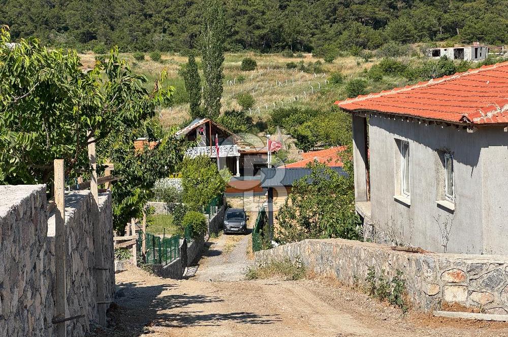 Bornova yakada 365 metre kare satılık tarla