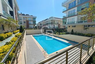 BEYLİKDÜZÜ ŞEHRİ BEYAZ SİTESİNDE 5+2 SATILIK DUBLEKS DAİRE  - 7 - 375728