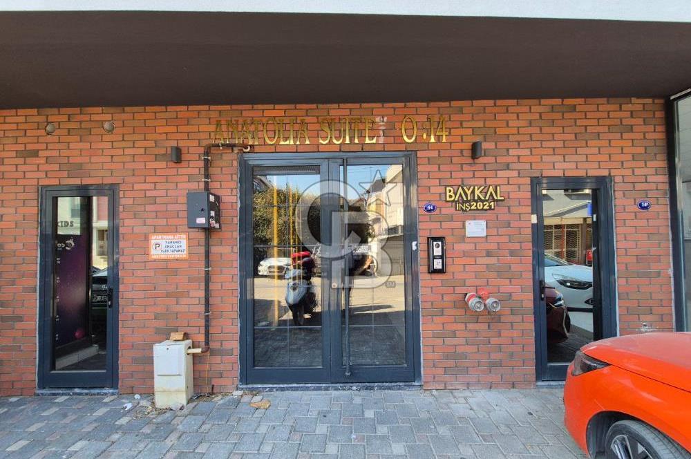 Karşıyaka Anadolu Cad. Yakını Lüks Binada Tam Eşyalı 1+1 Kiralık Daire