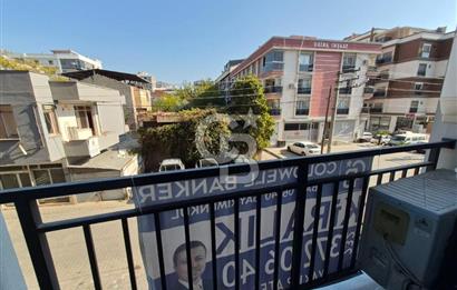Karşıyaka Anadolu Cad. Yakını Lüks Binada Tam Eşyalı 1+1 Kiralık Daire