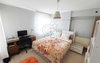 KARŞIYAKA TERSANE'DE İZBAN DURAĞI ÖNÜNDE, ÖNÜ AÇIK 3+1 SATILIK DAİRE