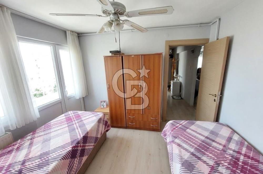 KARŞIYAKA TERSANE'DE İZBAN DURAĞI ÖNÜNDE, ÖNÜ AÇIK 3+1 SATILIK DAİRE