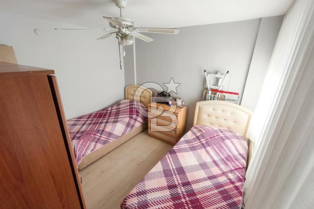 KARŞIYAKA TERSANE'DE İZBAN DURAĞI ÖNÜNDE, ÖNÜ AÇIK 3+1 SATILIK DAİRE