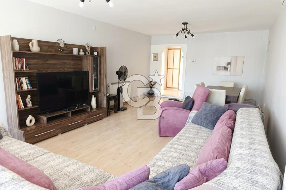 KARŞIYAKA TERSANE'DE İZBAN DURAĞI ÖNÜNDE, ÖNÜ AÇIK 3+1 SATILIK DAİRE
