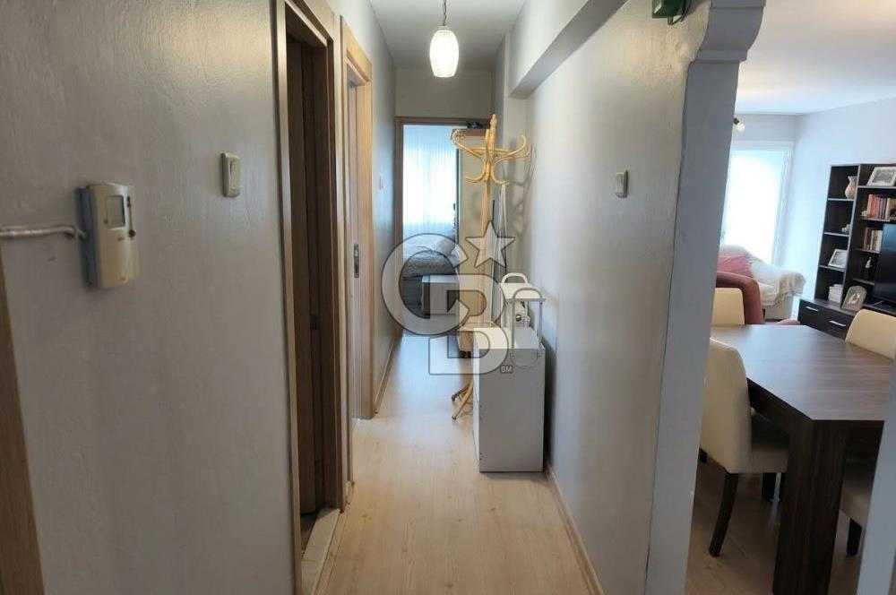 KARŞIYAKA TERSANE'DE İZBAN DURAĞI ÖNÜNDE, ÖNÜ AÇIK 3+1 SATILIK DAİRE
