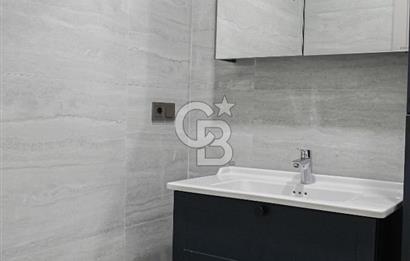 FENERBAHÇE KALAMIŞ CADDESİ ÜZERİNDE  1.KAT İŞYERİNE UYGUN 3+1 GENİŞ DAİRE