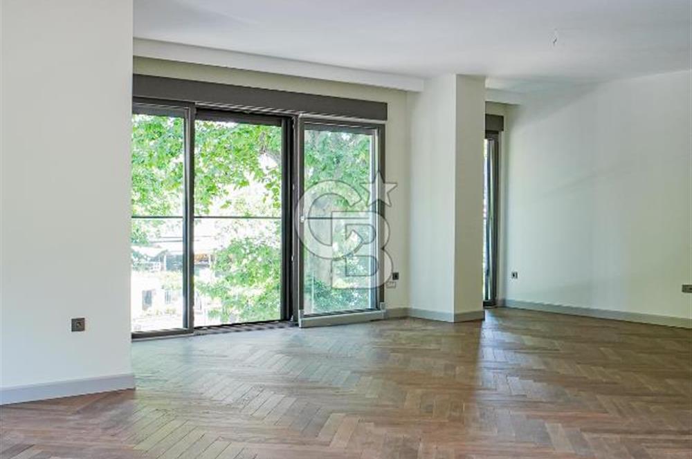 FENERBAHÇE KALAMIŞ CADDESİ ÜZERİNDE  1.KAT İŞYERİNE UYGUN 3+1 GENİŞ DAİRE
