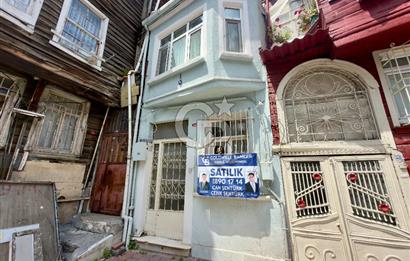 BALAT KİREMİT CADDESİ SATILIK MÜSTAKİL EV 50M2 TABAN OTURUMU