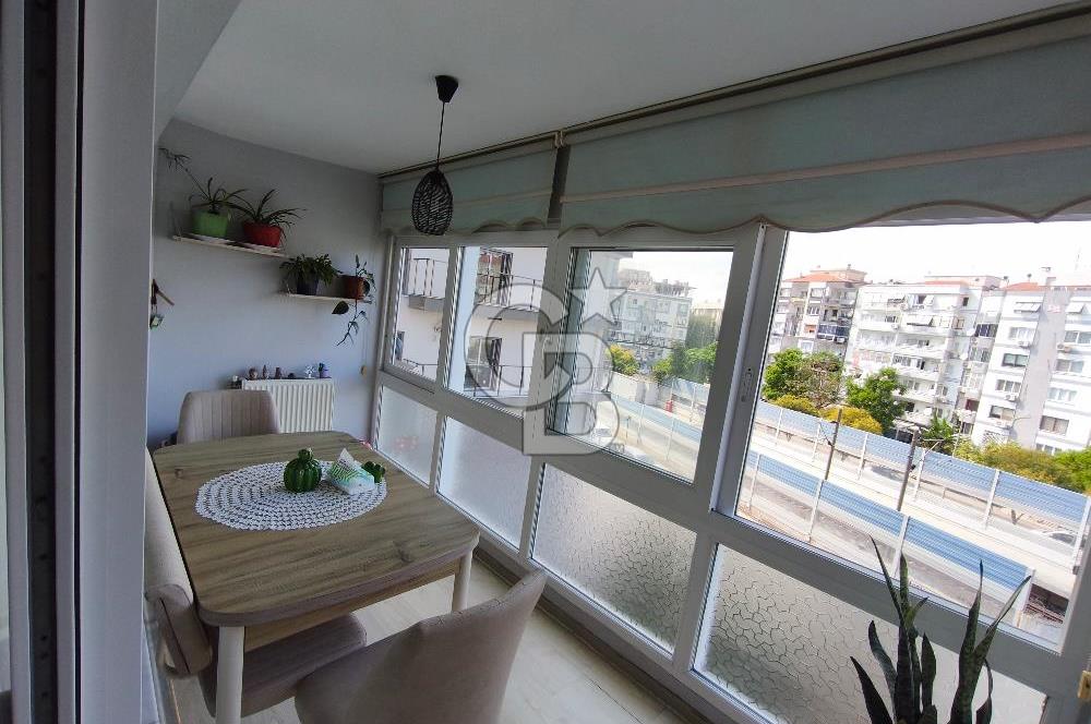 KARŞIYAKA TERSANE'DE İZBAN DURAĞI ÖNÜNDE, ÖNÜ AÇIK 3+1 SATILIK DAİRE