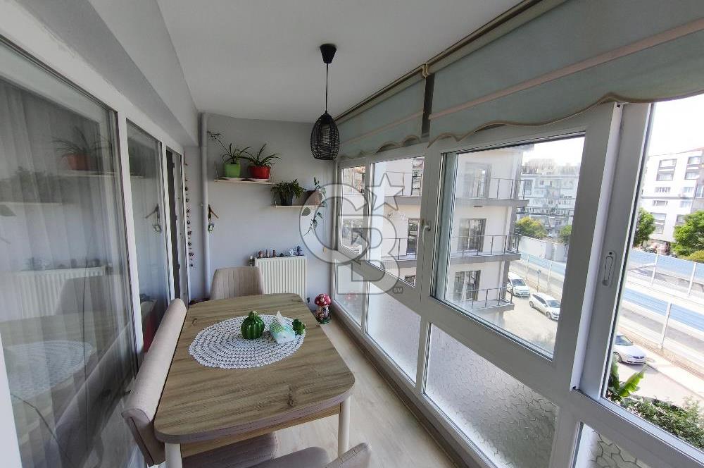 KARŞIYAKA TERSANE'DE İZBAN DURAĞI ÖNÜNDE, ÖNÜ AÇIK 3+1 SATILIK DAİRE