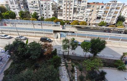 KARŞIYAKA TERSANE'DE İZBAN DURAĞI ÖNÜNDE, ÖNÜ AÇIK 3+1 SATILIK DAİRE