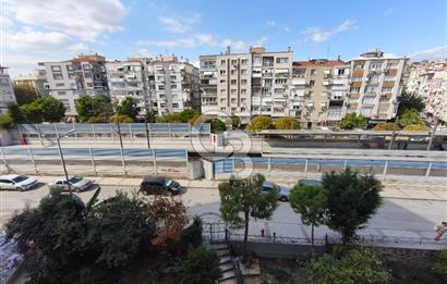 KARŞIYAKA TERSANE'DE İZBAN DURAĞI ÖNÜNDE, ÖNÜ AÇIK 3+1 SATILIK DAİRE