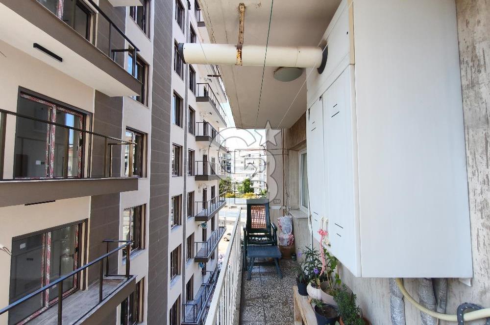 KARŞIYAKA TERSANE'DE İZBAN DURAĞI ÖNÜNDE, ÖNÜ AÇIK 3+1 SATILIK DAİRE