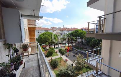 KARŞIYAKA TERSANE'DE İZBAN DURAĞI ÖNÜNDE, ÖNÜ AÇIK 3+1 SATILIK DAİRE