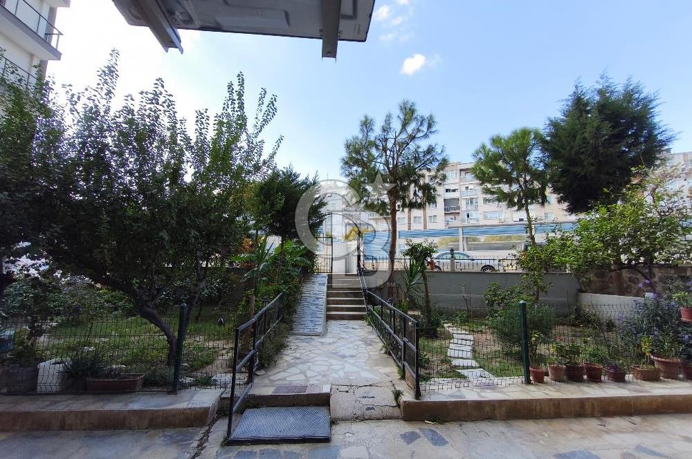 KARŞIYAKA TERSANE'DE İZBAN DURAĞI ÖNÜNDE, ÖNÜ AÇIK 3+1 SATILIK DAİRE