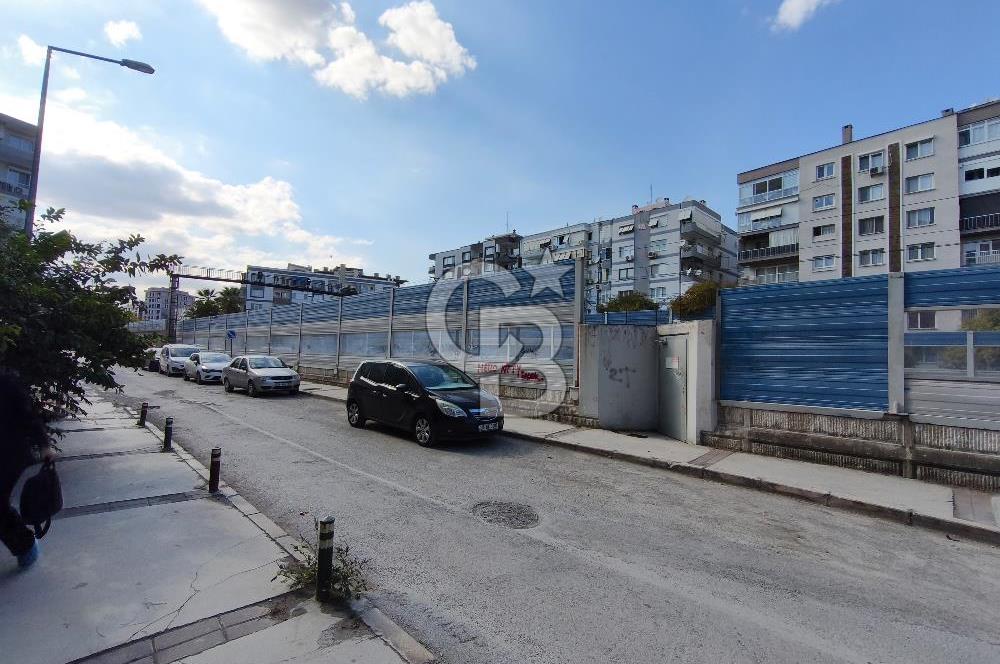 KARŞIYAKA TERSANE'DE İZBAN DURAĞI ÖNÜNDE, ÖNÜ AÇIK 3+1 SATILIK DAİRE