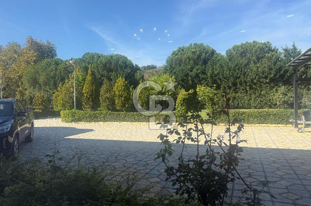 YALOVA SAMANLI’DA 2.436 m² ARSA İÇİNDE 1.400 m² DOĞAL VİLLA